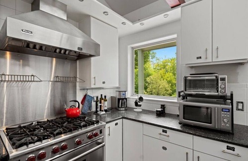 Dorset House | Idyllic Dorset Home: Serene Escape w/amazing views