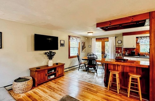 Bethel House | Immaculate All-Season Retreat with Must-See Game Room!