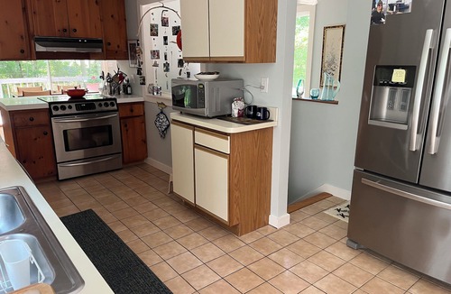 Tisbury House | In the Woods/Walk to Town: Shared house w/1 other guest room