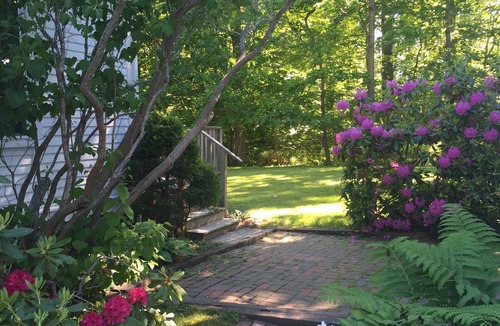 Bar Harbor House | In-town Bar Harbor; walk everywhere, off street parking, and close to Shore Path