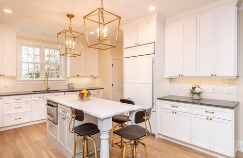 Edgartown House | In-Town Modern Colonial Compound With Pool