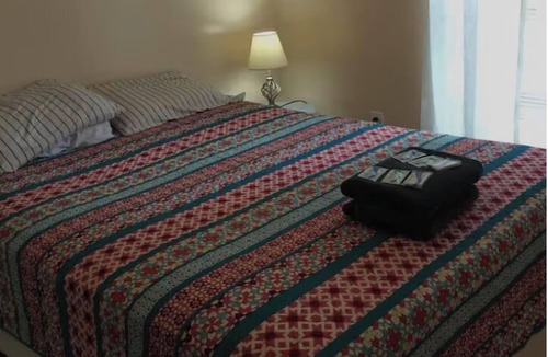 West Bayside Apartment | In-town no frills 2 bedroom apt