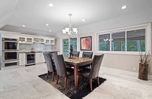 Hunting Valley House | Indoor Pool-Sauna-Movie Theater Room-Bar-Sleeps 10