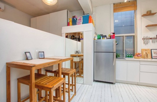 Riverside Apartment | Industrial mid-century loft in Riverdale, Toronto