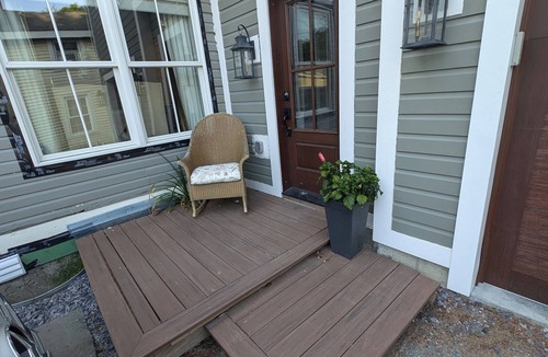 Saratoga Springs Apartment | Inlaw apt/guest suite w/full bath for rent during track season