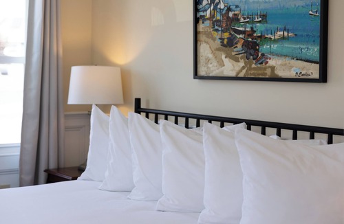 Provincetown Bed & Breakfast | Inn at 7 Central