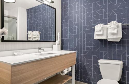 Eastwick Hotel | Inn at Philadelphia Airport