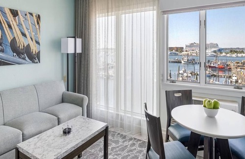 The Point Condo | Inn on Longwharf Harbor View Unit - 1 Bedroom Luxury Accommodation