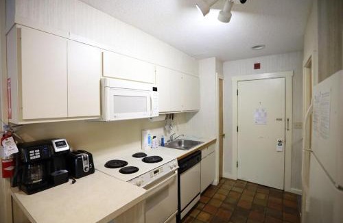 Waterville Valley House | Inns of Waterville Valley 308 Two Bedroom Unit at Inns of Waterville Valley
