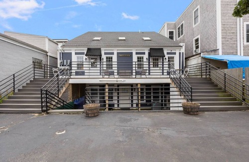 Off Broadway Apartment | Inviting 1BR Suite with Parking!