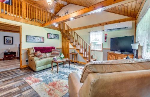 Peru House | Inviting Peru Cabin w/Patio, Grill & River Access