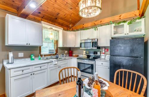 Peru House | Inviting Peru Cabin w/Patio, Grill & River Access