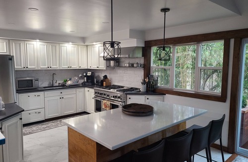 Tisbury House | Irie By The Lake
