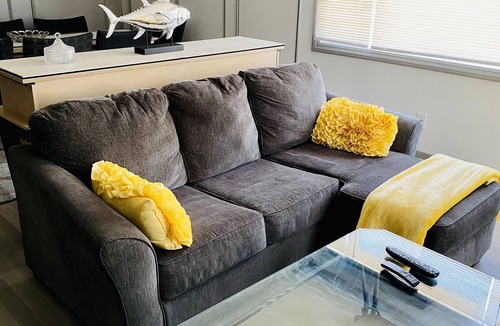 Fifth Ward Apartment | IRISH AMERICAN INN - Cliff Walk - free parking