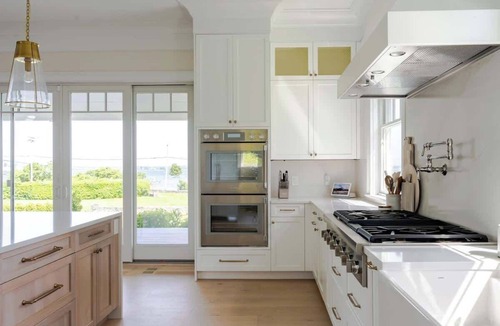 Jamestown House | Island Escape by Stay Newport