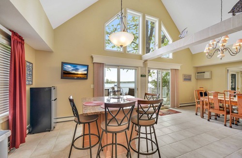Canandaigua House | Island Vista: Serene Lakefront Luxury on Canandaigua Lake!