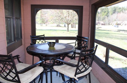 Woodstock House | Jack O' Lantern Resort Condo