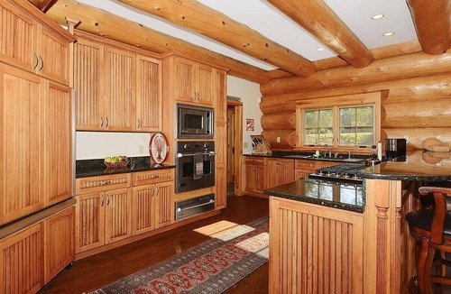 Stowe Area House | Jackson Hole: 4 br log home w/fireplace, hot tub, firepit, & views!