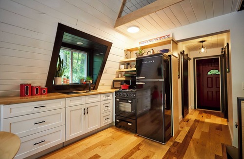 East Jamaica House | Jamaica Modern Aframe