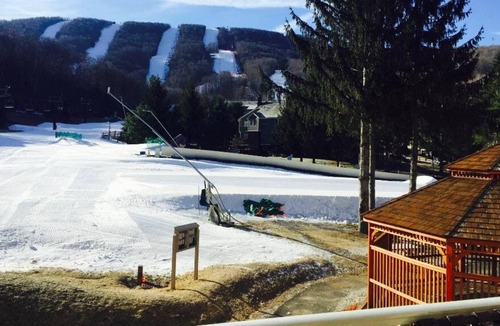 Hancock Resort | Jiminy Peak Ski Rentals at Bentley Brook Resort-Ski/in Ski/Out