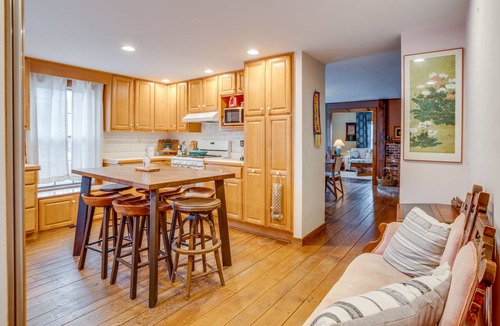 Corinth House | Journey/Retreat ready! Private swimming hole, just 2hrs from Boston