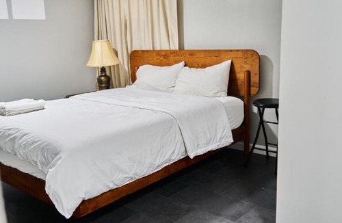 Weequahic Apartment | Joynest Haven - 1 bedroom with kitchen, mini living room, private entry
