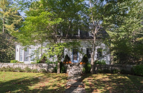 Roxbury House | "Judds Bridge 5BR" Best Town ROXBURY 1.5 Hrs NYC! PoshPadsCT, HeatedPool, GasBBQ