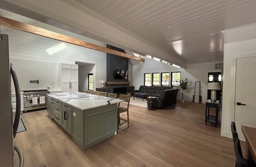 Campground Landing House | Just built 6 bed, 6.5 bath w/pool, outdoor kitchen, fire pit. Walk to beach.