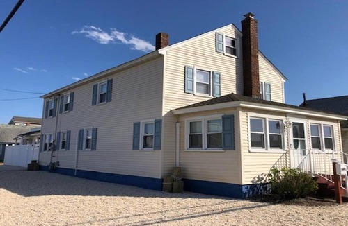 Ship Bottom House | Just moments from the Causeway Bridge this charming spacious five-bedroom – 2.