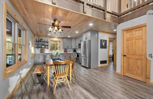 Altmar Cabin | Kasoag Lake lodge-ATV + snowmobile right from your door.Great fishing close by!