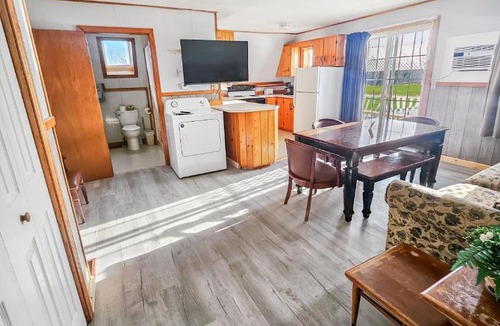 Sherman Station Hotel | Katahdin Valley Motel