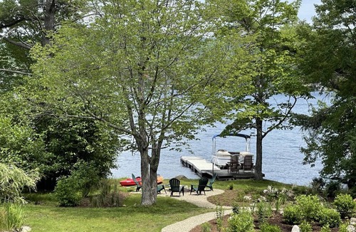 North Bridgton Cottage | Kayak, Paddleboard, or Boat to Restaurants & Ice Cream on Long Lake
