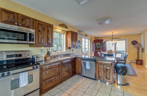 South Hero House | Keeler's Bay Get Away