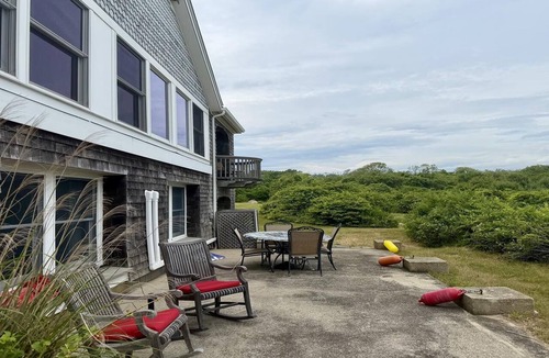 Green Hill House | Kerry s Folly Kerry s Folly Oceanfront home in Green Hill