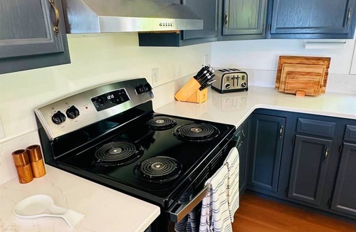 Center Lovell House | Kezar Lakefront Cottage
