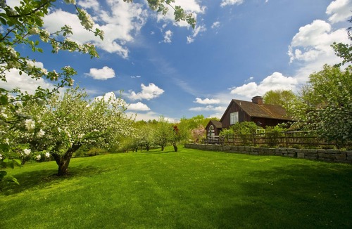 Washington Depot House | "Kielwasser 5BR" 2Hrs NYC,Best Town,Restaurants! HeatedPool,BBQ,4FPs, PoshPadsCT