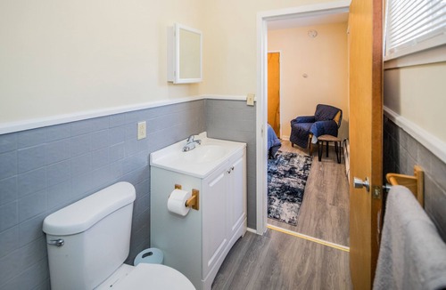 East Haven  Rutland County Apartment | Killington Heights Lodge minutes to ski area