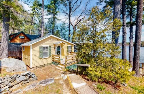 Alton Bay Hotel | King Birch Lake Home, Unit 10