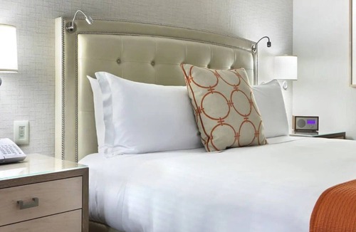 Seaport District Hotel | King Harborview | Seaport Boston | Boston Harbor Views, Harborwalk