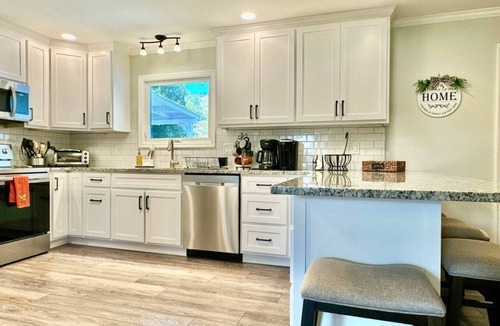 West End House | King size bed, Air Conditioning, 1.4 miles to All Star Village