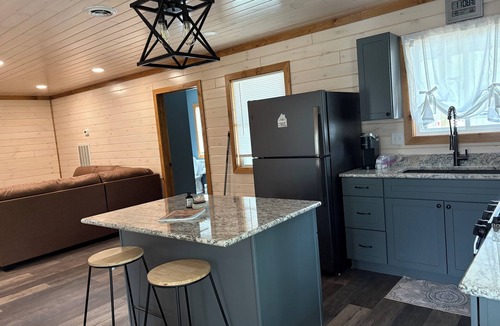 Bath House | Kozy Keuka Getaway