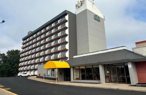 Stamford Hotel | La Quinta by Wyndham Stamford/New York City