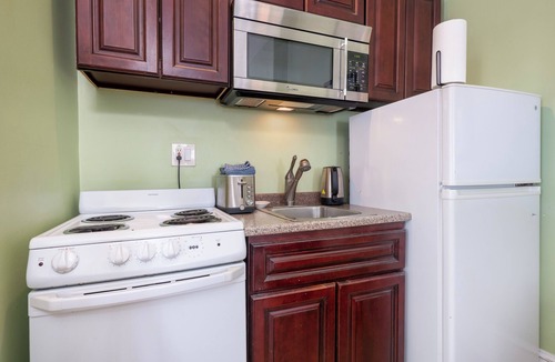 Center City Bed & Breakfast | La Reserve on Pine