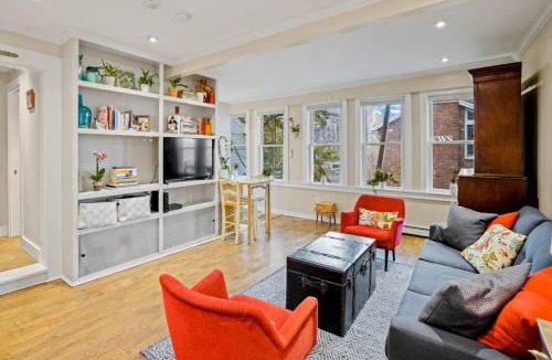 Commercial Street Apartment | Lady Burns' Lookout