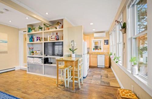 Commercial Street Apartment | Lady Burns' Lookout