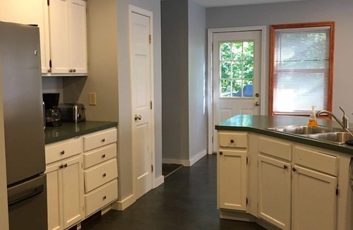 Jefferson House | Lago House - Lakefront Home w/WFH High-Speed WiFi, Hot Tub & Boats