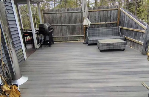 Lake Arrowhead House | Lake access! 2-bedroom house in Waterboro