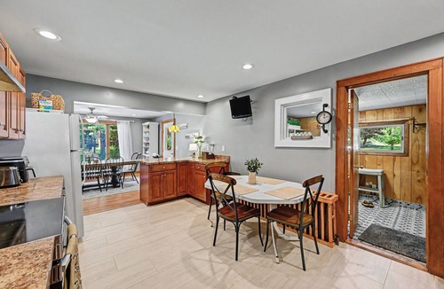 Lake Ariel Other | Lake Ariel - 4-Bedroom Farmhouse with Large Pond