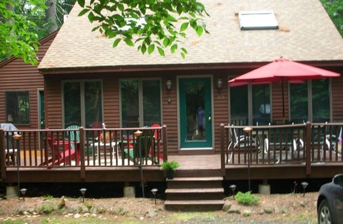 Standish Cottage | Lake Cottage 3 Bd/2 Ba/FREE Rnd.Trip FERRY TICKET! Two Weeks Left! See Below.
