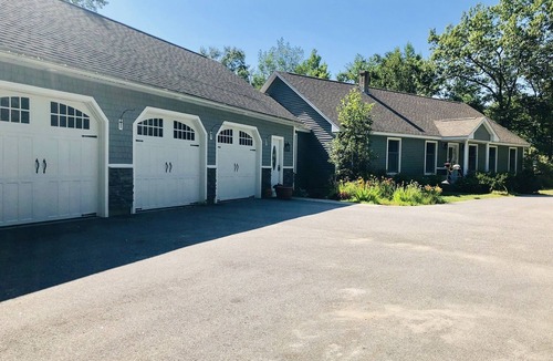 Waterboro House | LAKE HOME! HOT TUB, GYM, FREEgolf cart, 2 kitchens